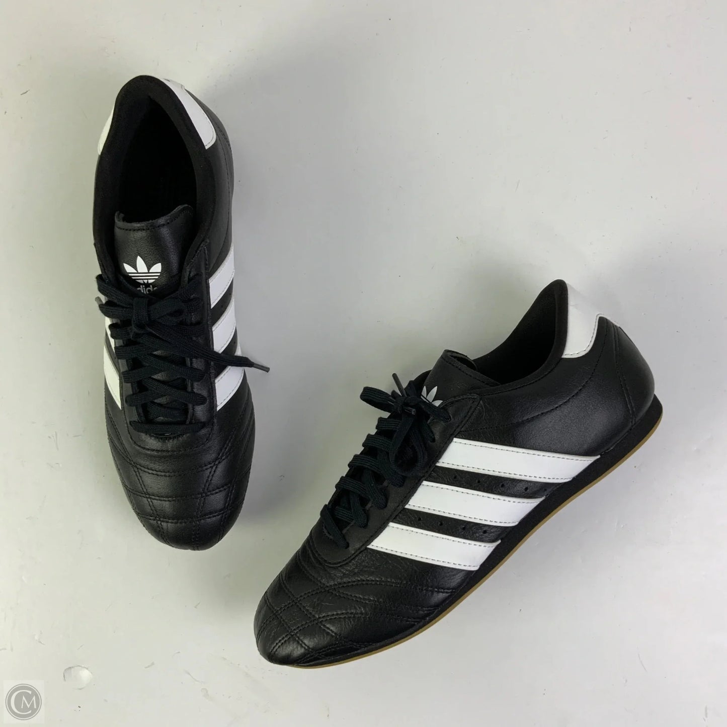 Shoes Sneakers By Adidas In Black & White, Size: 9.5