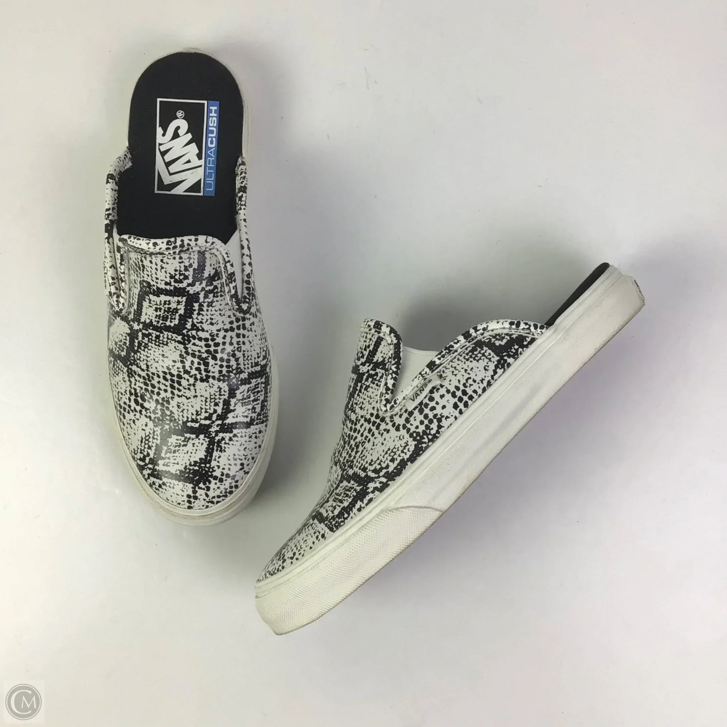 Shoes Flats By Vans In Black & White, Size: 6