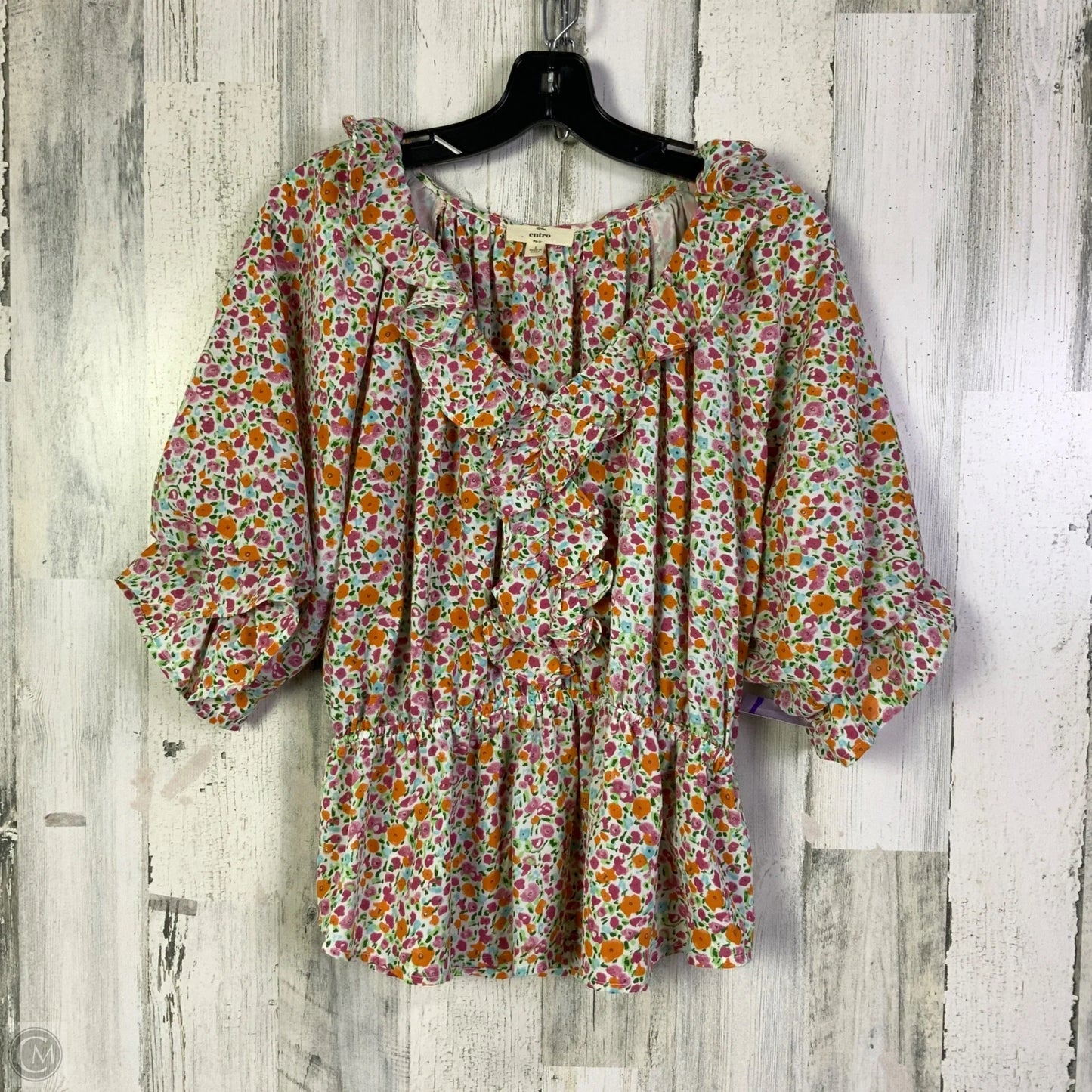 Top Short Sleeve By Entro In White, Size: L