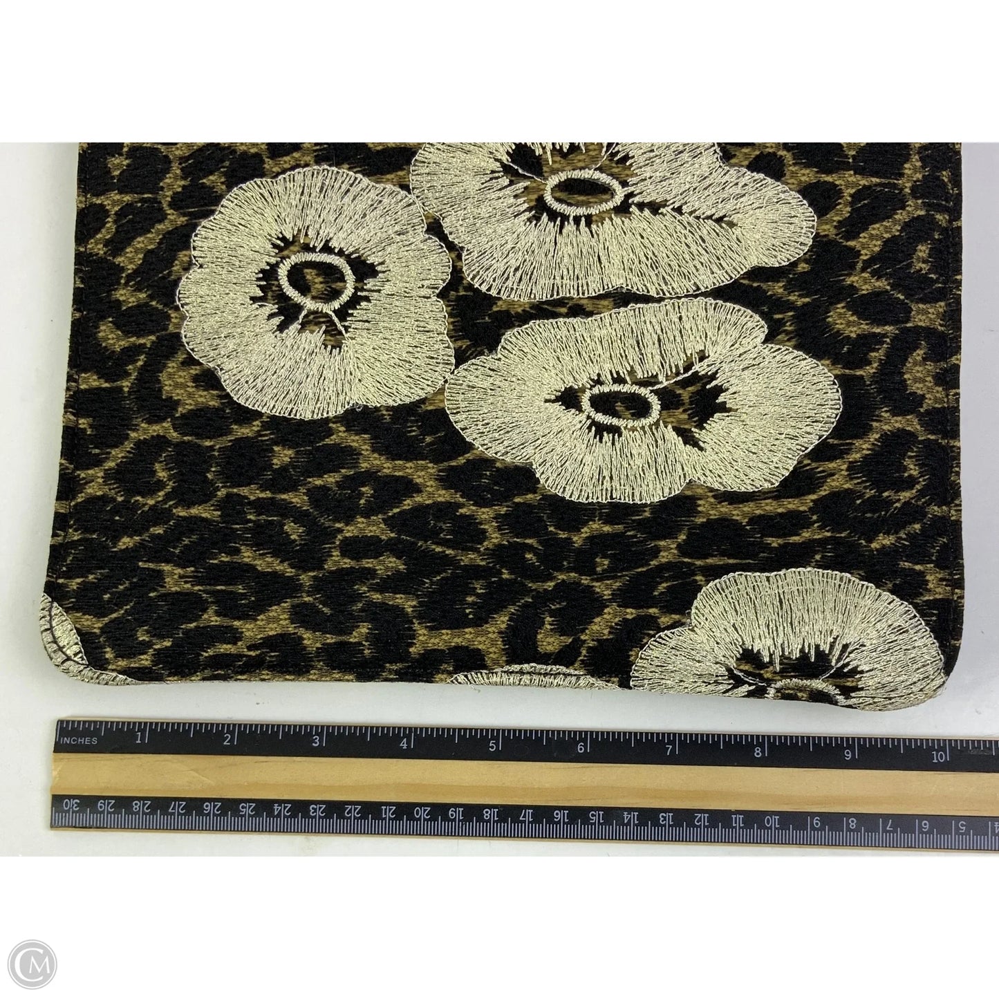 Clutch Designer By Sondra Roberts, Size: Medium