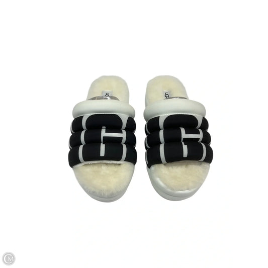 Shoes Designer By Ugg In White, Size: 7