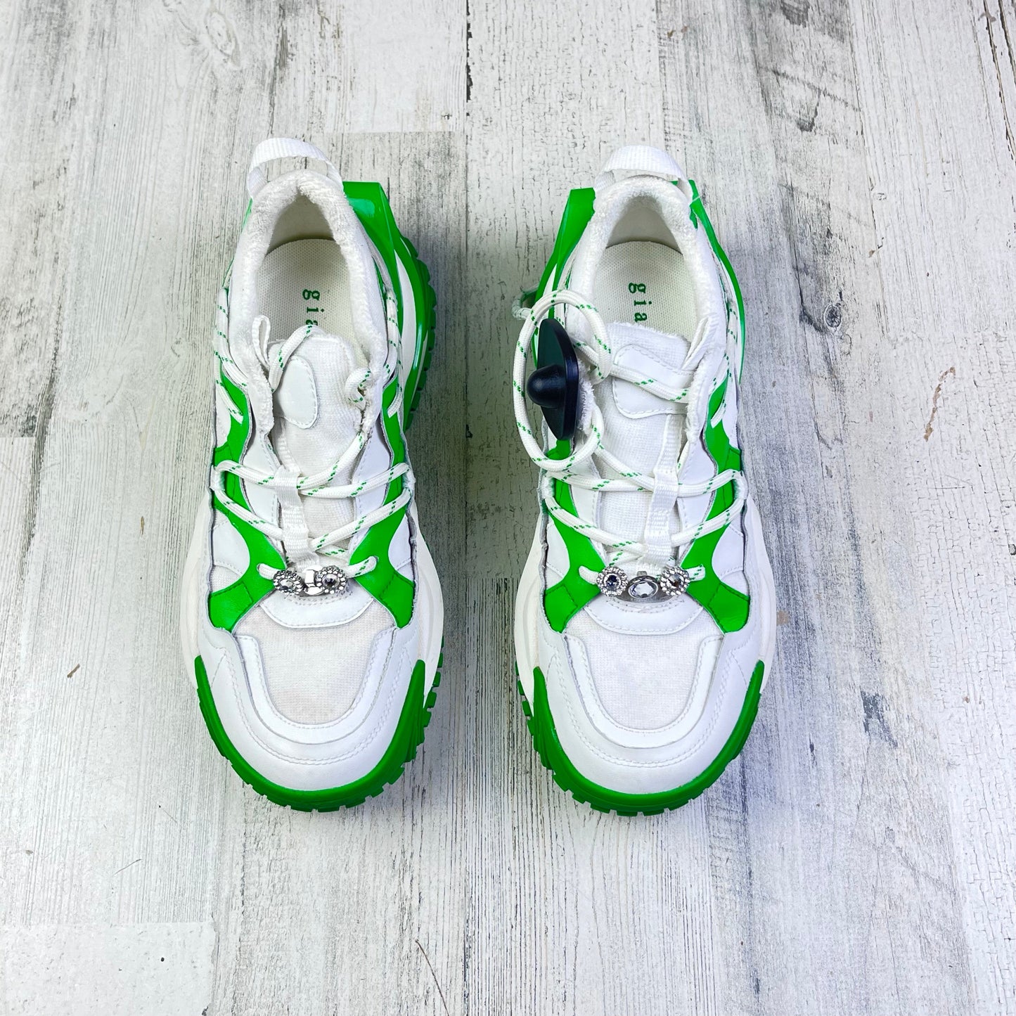 Shoes Sneakers By Gianni Bini In Green & White, Size: 8.5