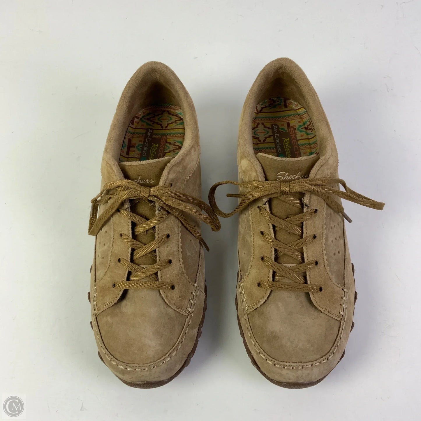 Shoes Sneakers By Skechers In Tan, Size: 9