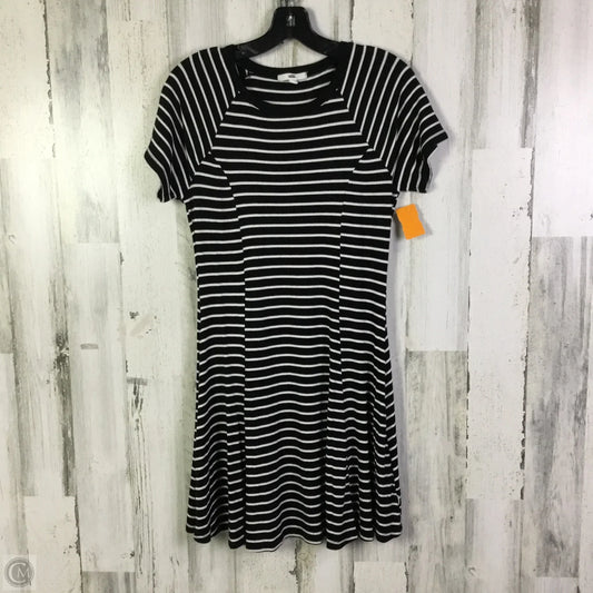 Dress Casual Short By Vans In Black & White, Size: M