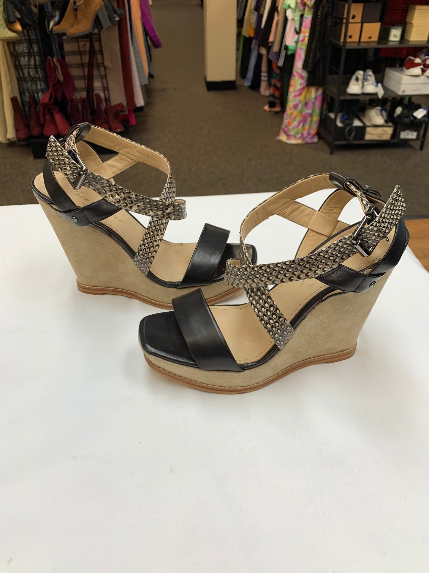 Sandals Heels Wedge By Kenneth Cole In Black, Size: 9