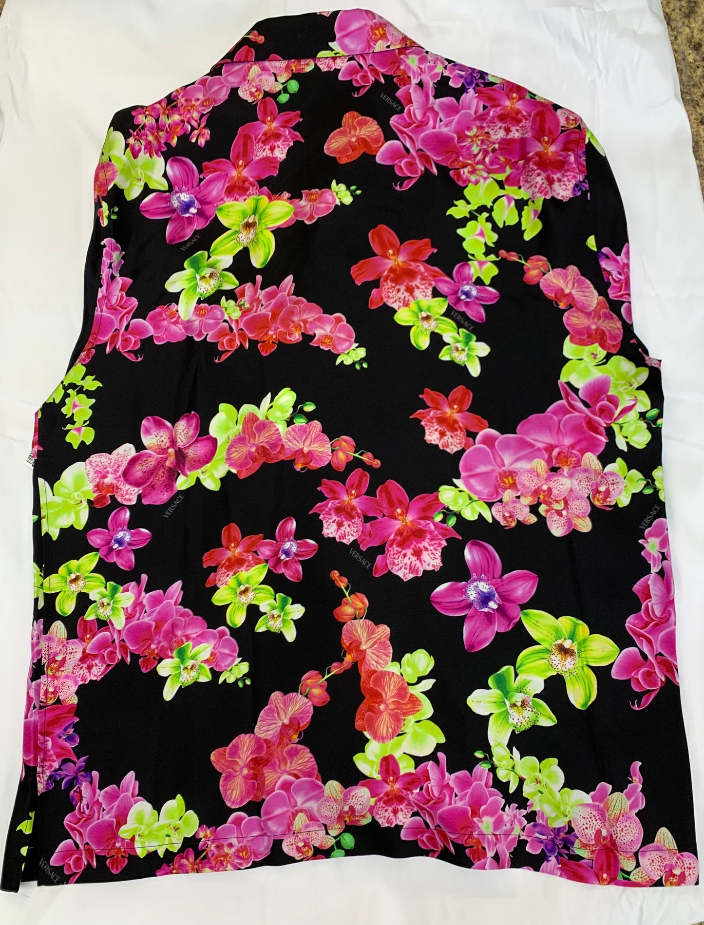 Top Short Sleeve By Versace In Floral Print, Size: Xl