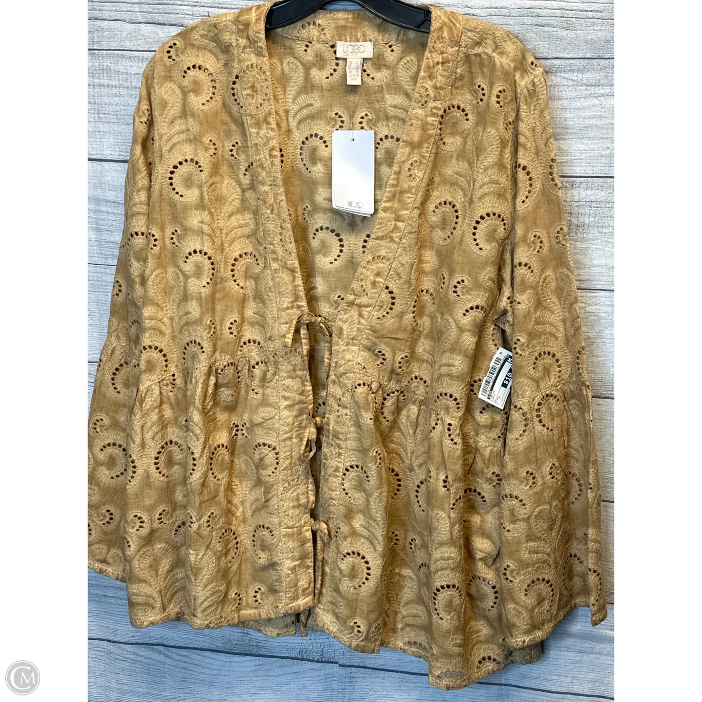 Top Long Sleeve By Logo In Gold, Size: L