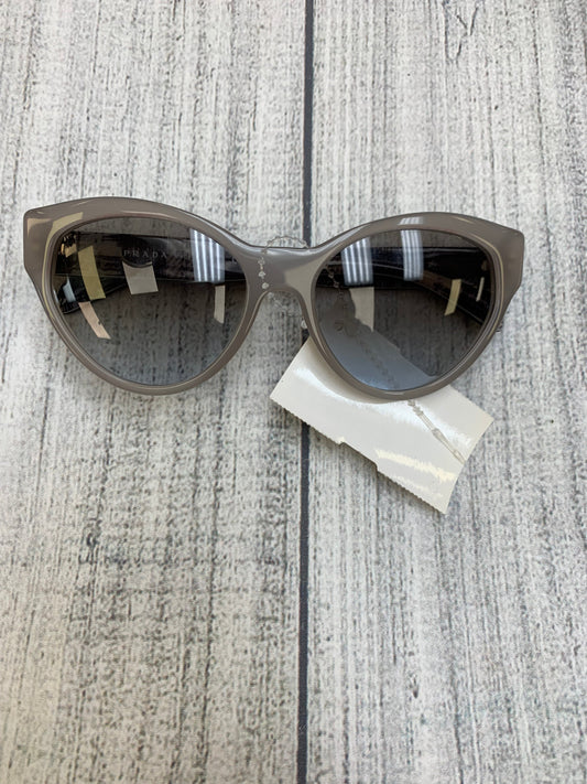 Sunglasses Designer Prada, Size 01 Piece