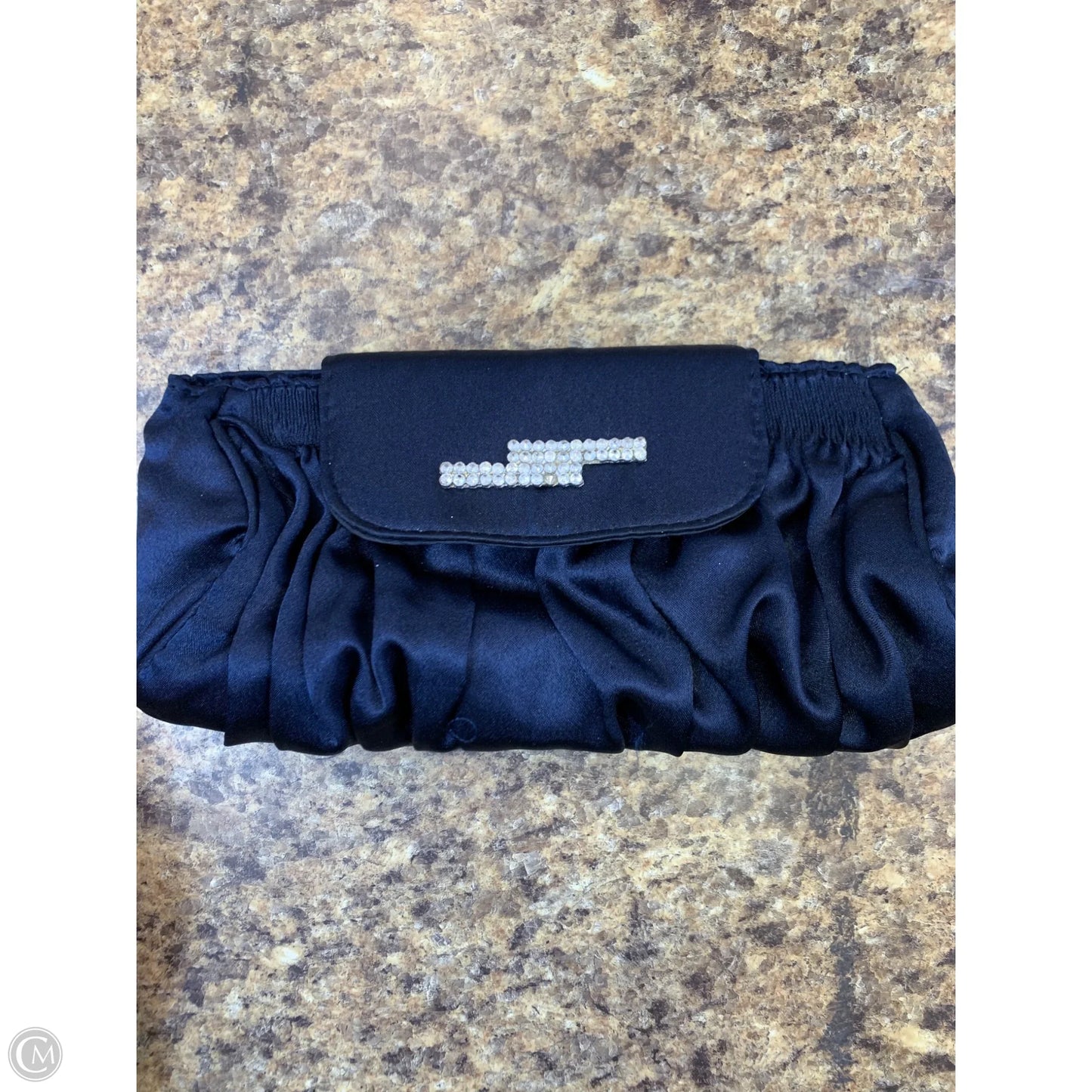 Clutch By Cmf, Size: Small