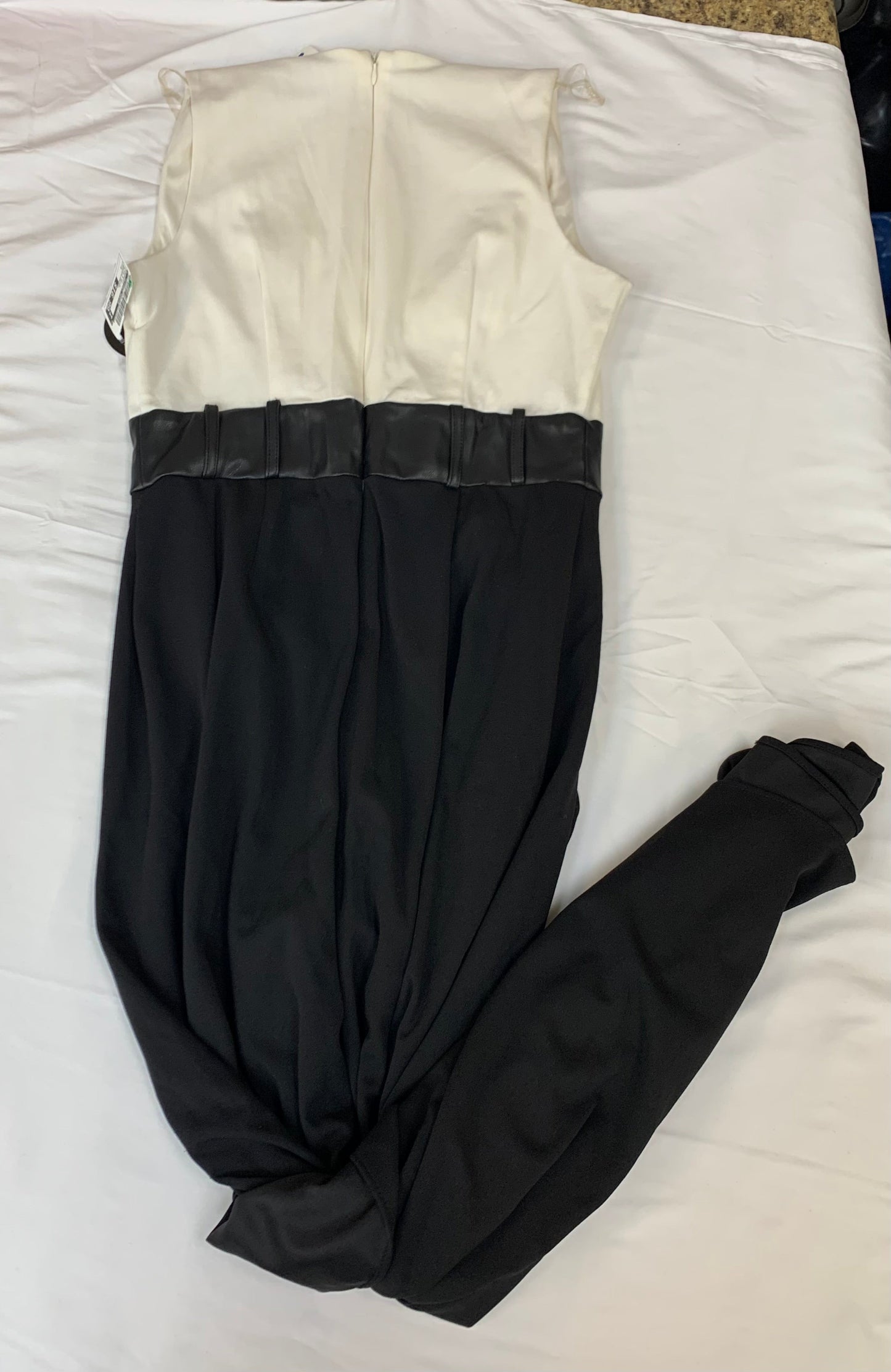 Jumpsuit By Clothes Mentor In Black & White, Size: 8