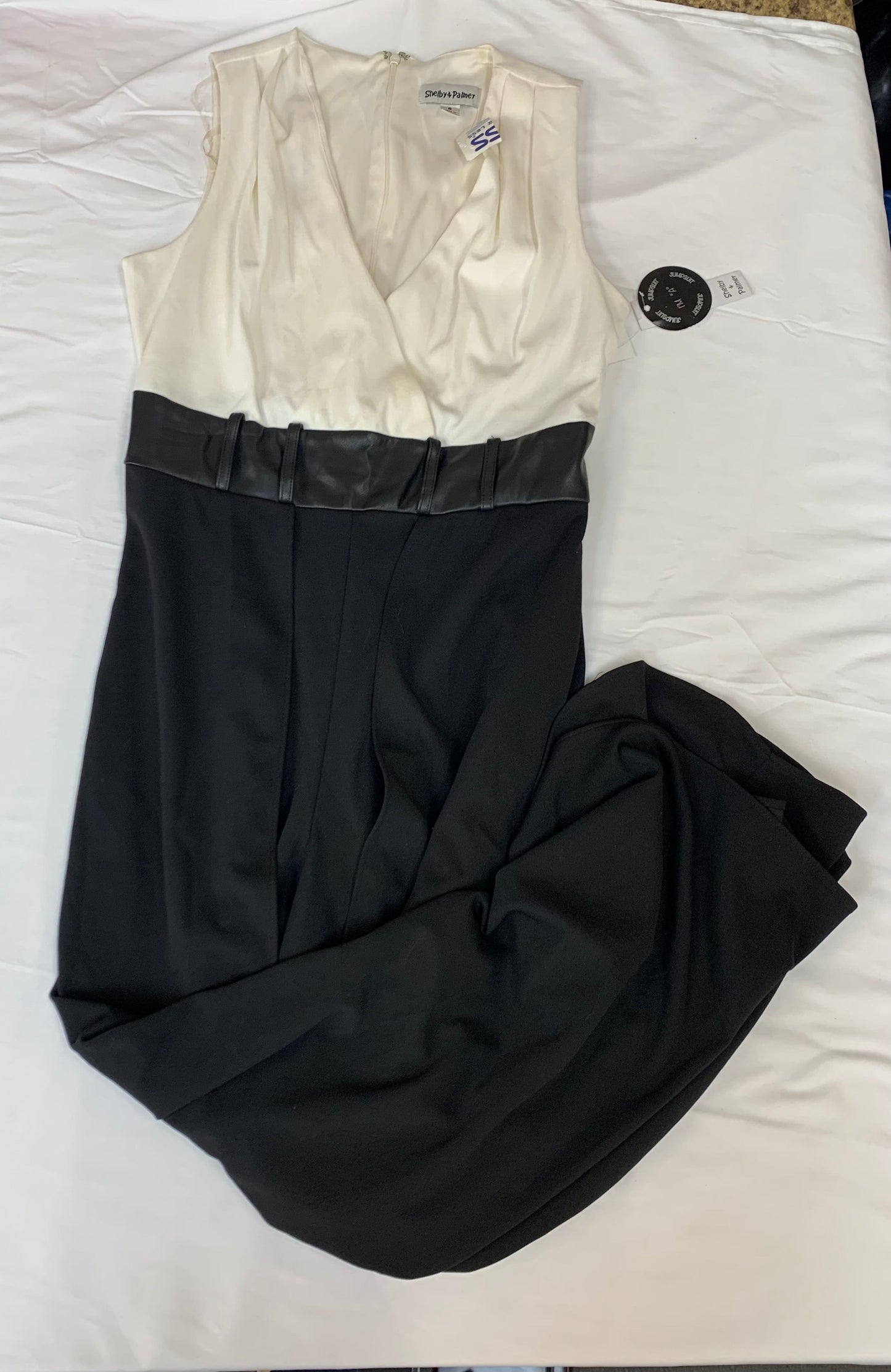 Jumpsuit By Clothes Mentor In Black & White, Size: 8