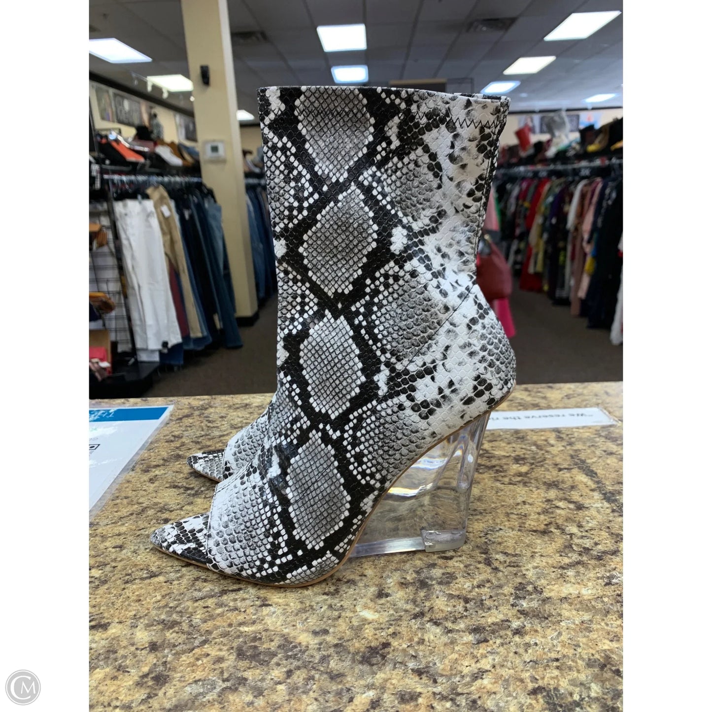 Boots Ankle Heels By Fashion Nova In Snakeskin Print, Size: 10