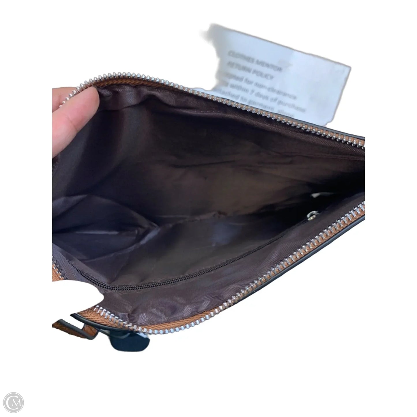 Clutch By Cmf, Size: Large