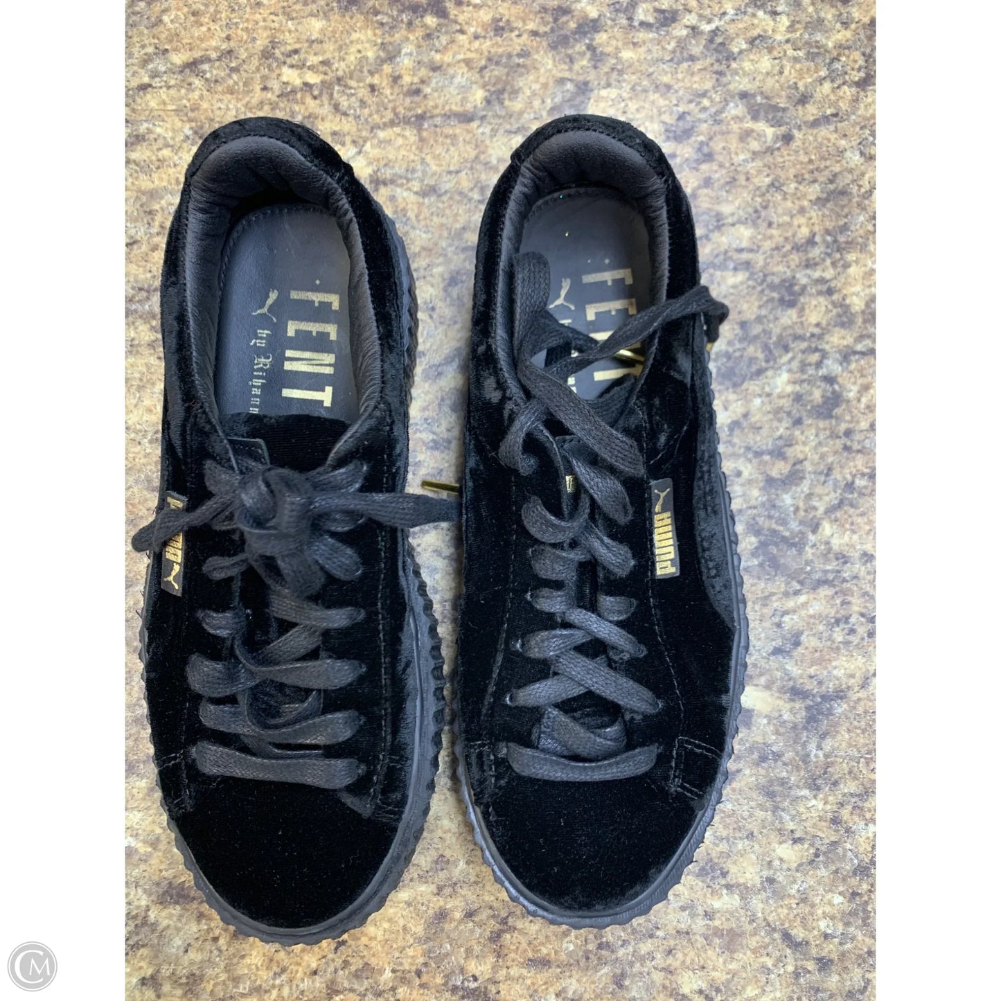 Shoes Sneakers By Puma In Black, Size: 6.5