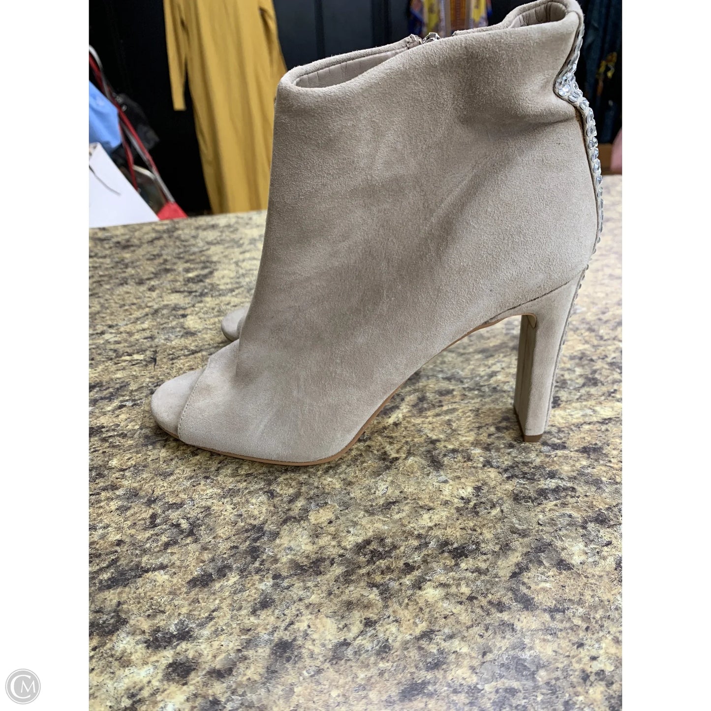 Boots Ankle Heels By Gianni Bini In Beige, Size: 9.5