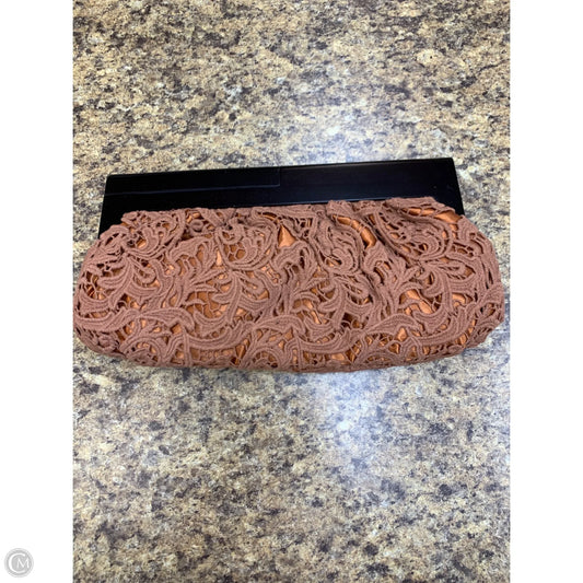 Clutch By Cmf, Size: Large