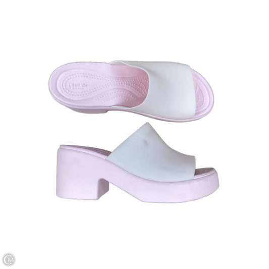 Sandals Heels Block By Crocs In Pink, Size: 7
