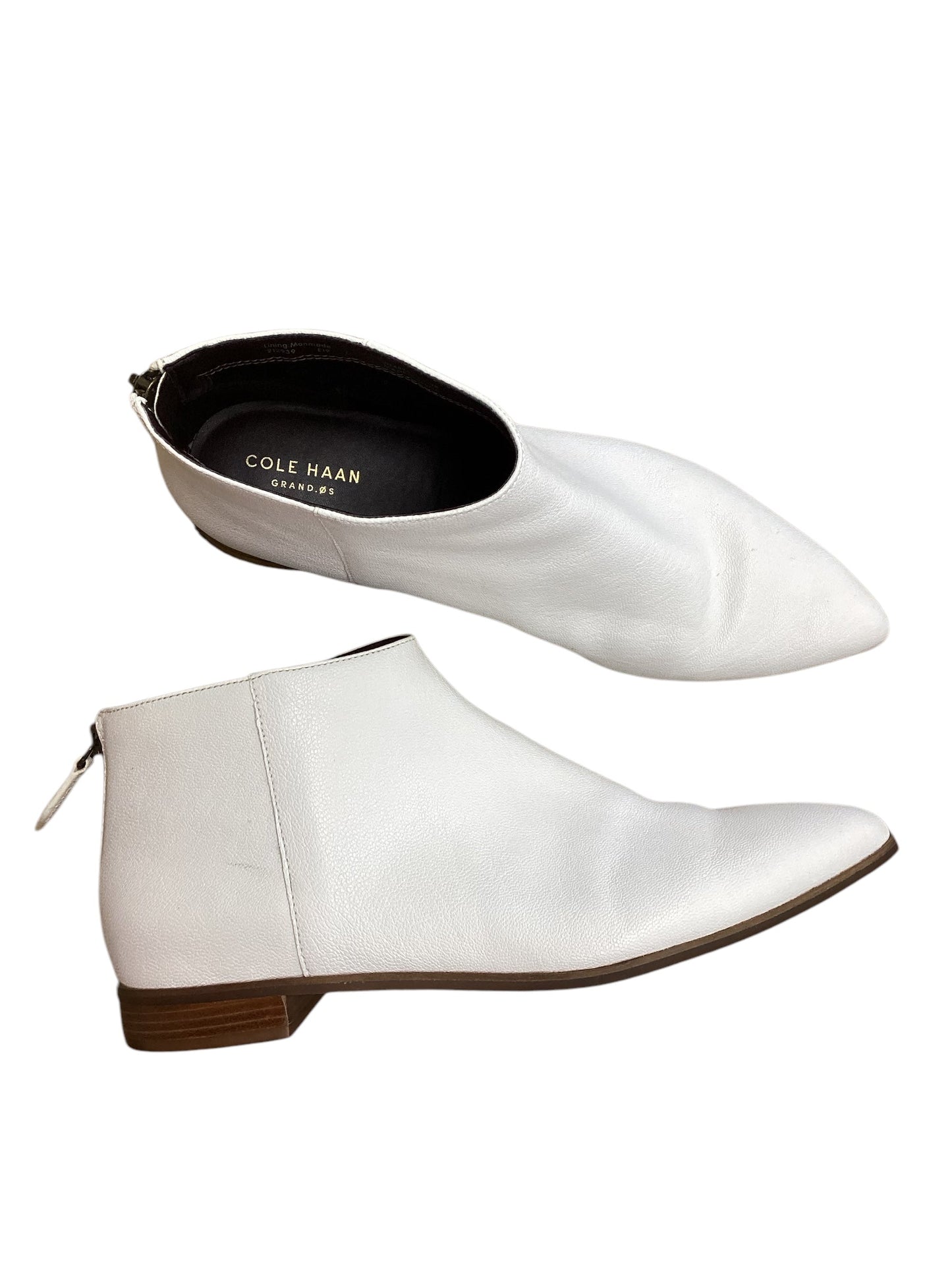 Shoes Flats By Cole-haan In White, Size: 9