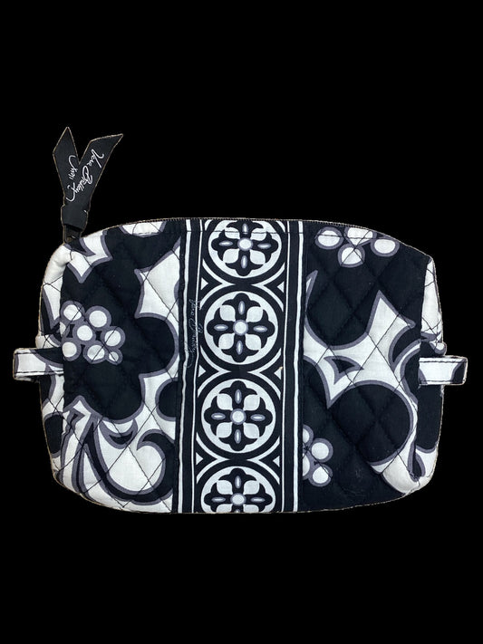 Clutch By Vera Bradley  Size: Small