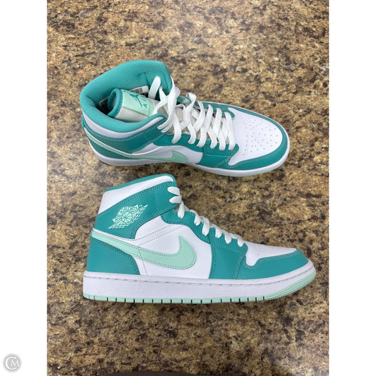 Shoes Sneakers By Nike In Green, Size: 8