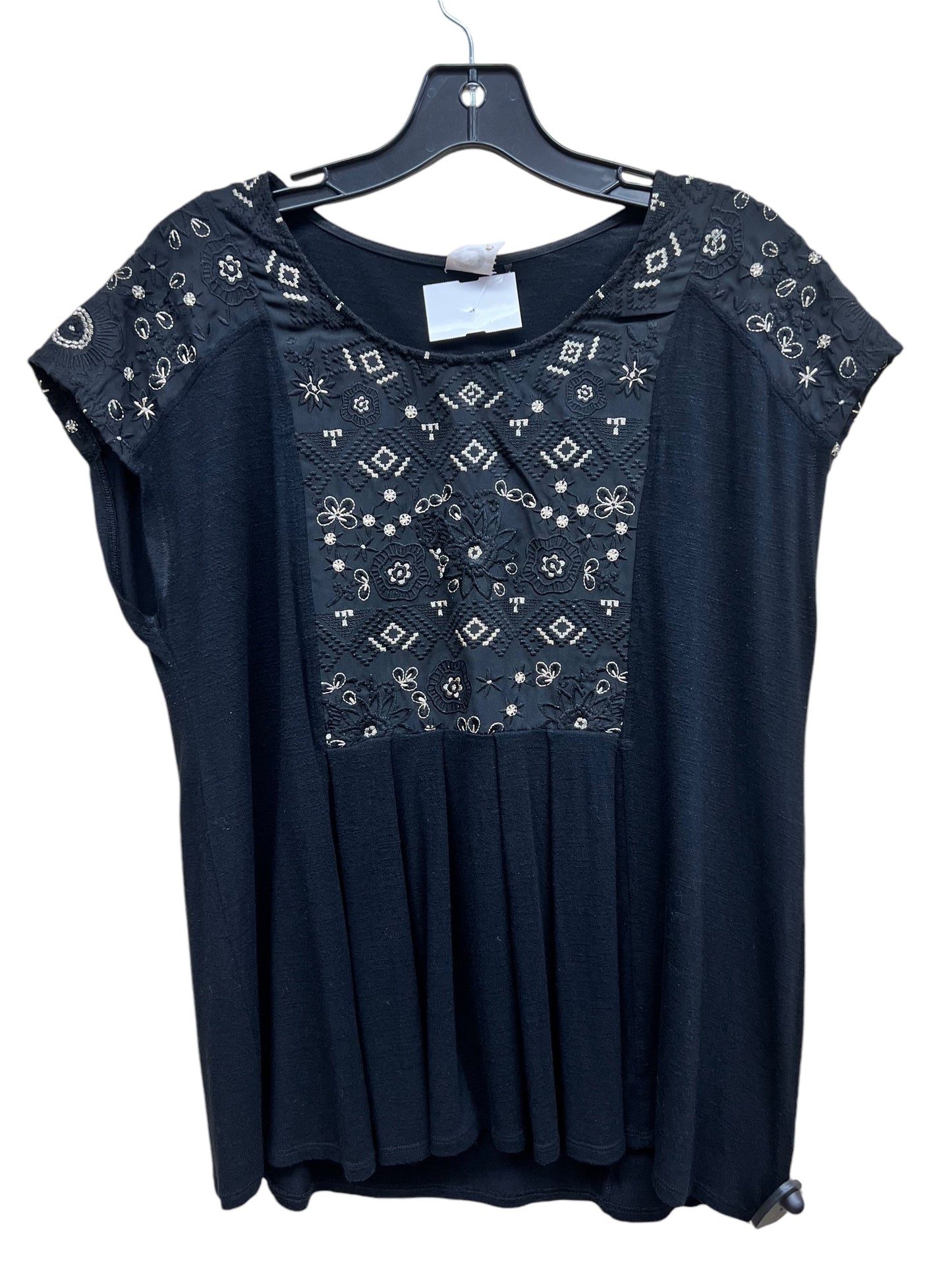 Top Short Sleeve By Anthropologie In Black, Size: M