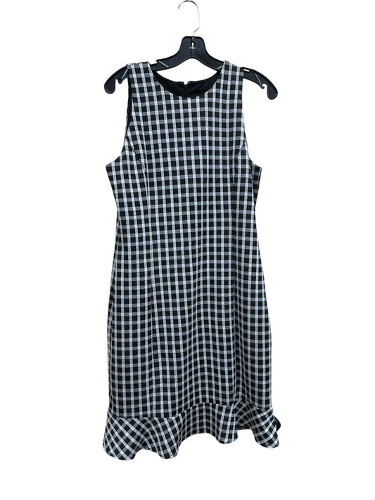 Dress Casual Short By Ann Taylor In Checkered Pattern, Size: 10