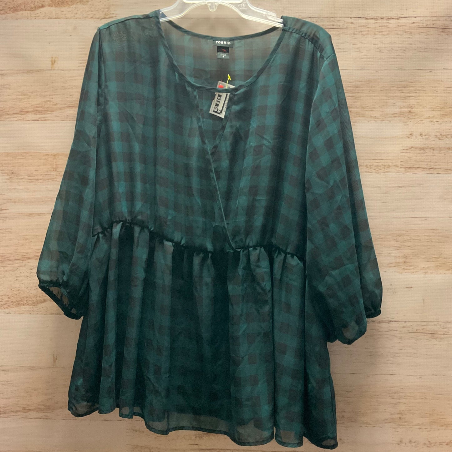 Top Long Sleeve By Torrid In Green, Size: Xl