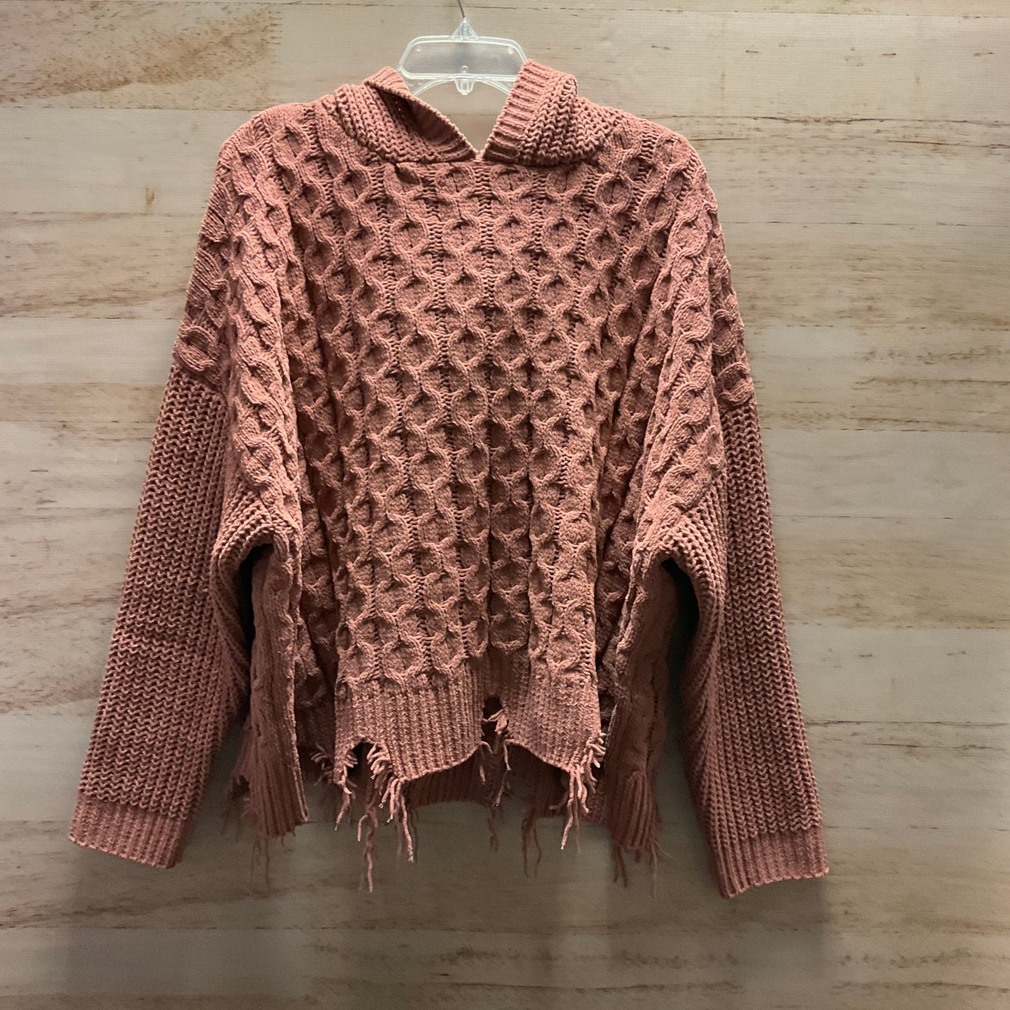 Sweater By Bke In Coral, Size: L