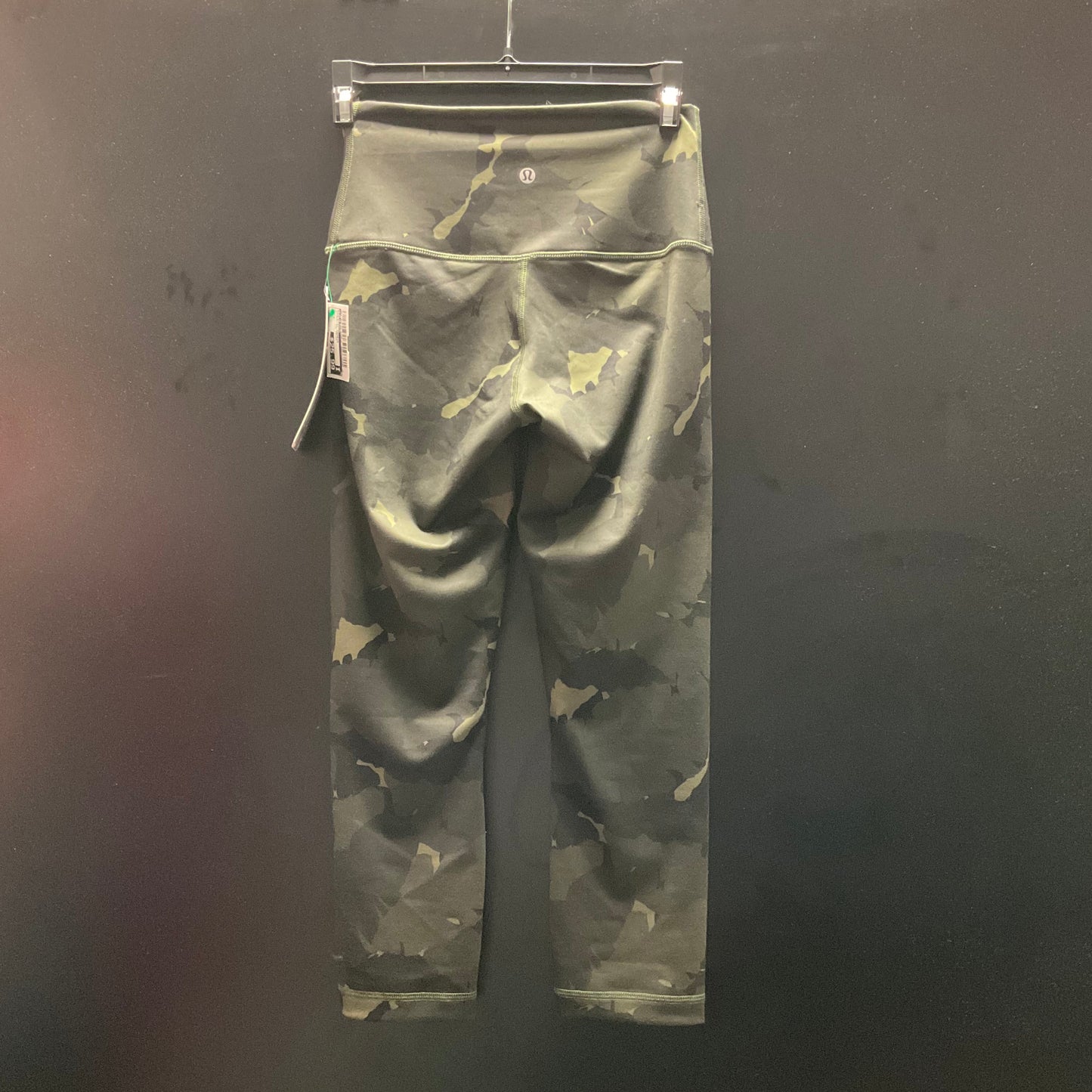 Athletic Capris By Lululemon In Camouflage Print, Size: 4