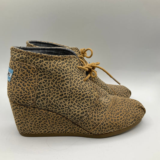 Shoes Heels Platform By Toms In Animal Print, Size: 9