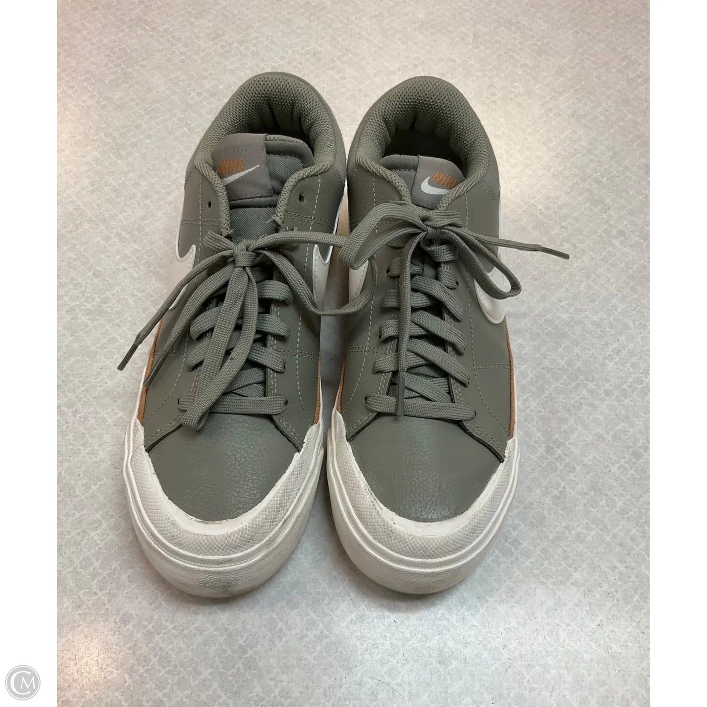 Shoes Sneakers By Nike In Green, Size: 9