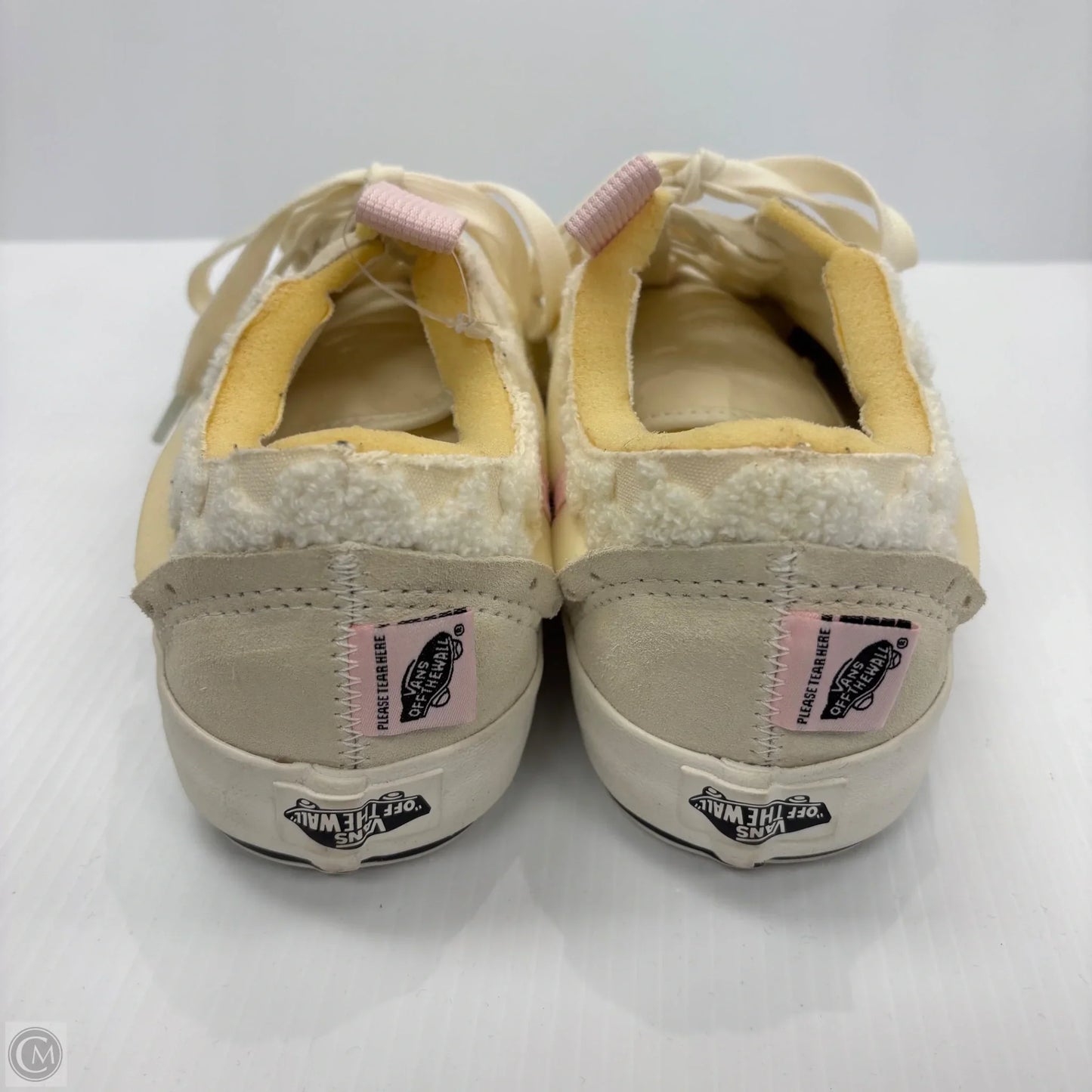 Shoes Flats By Vans In Cream, Size: 9