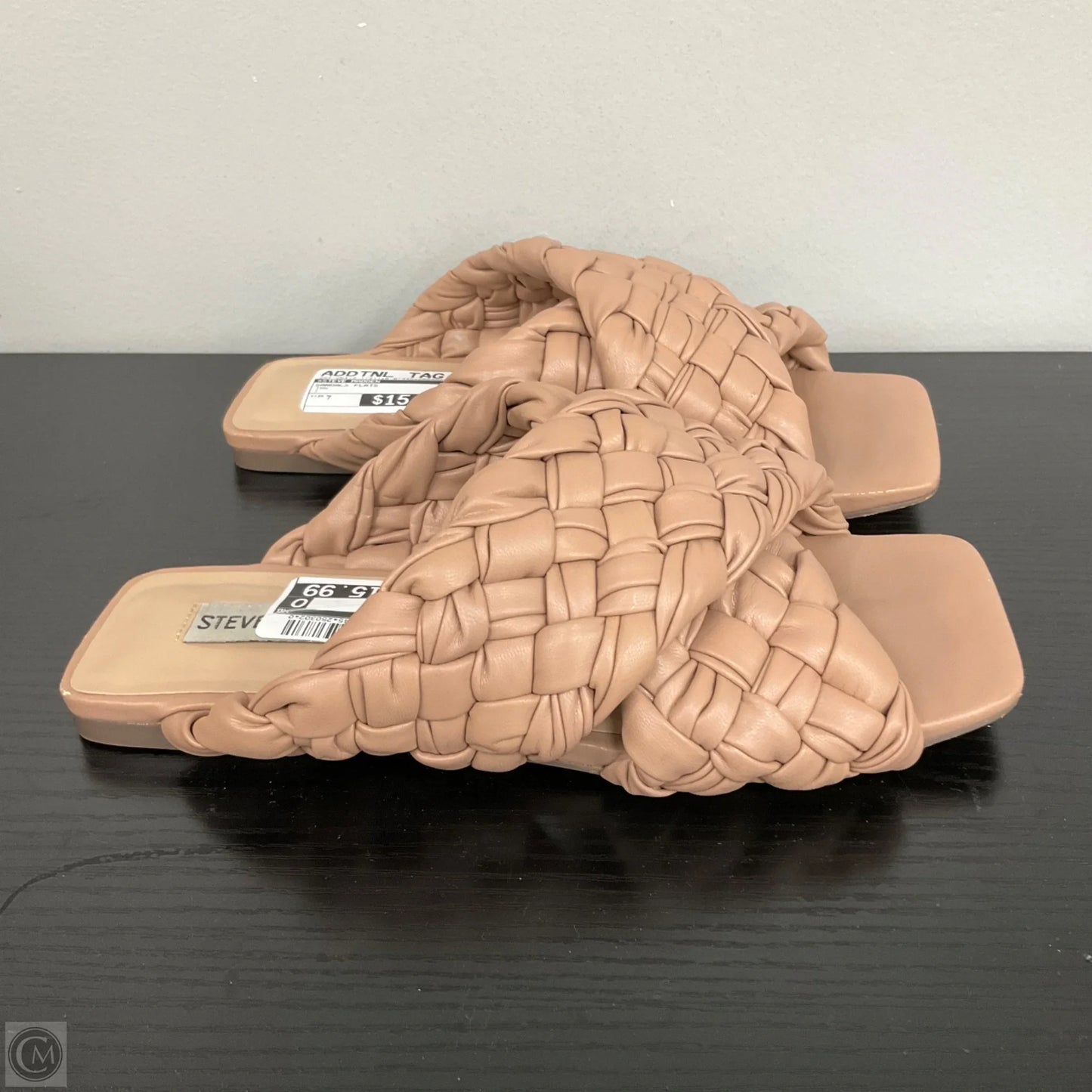 Sandals Flats By Steve Madden In Tan, Size: 7