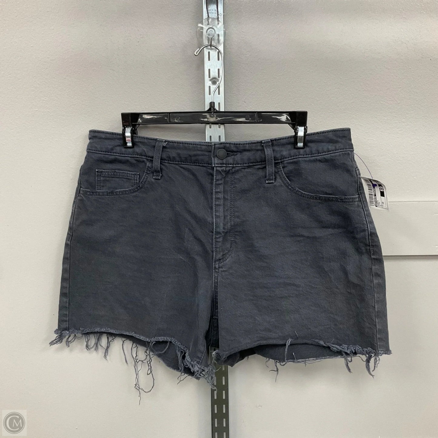 Shorts By Universal Thread In Black, Size: 10