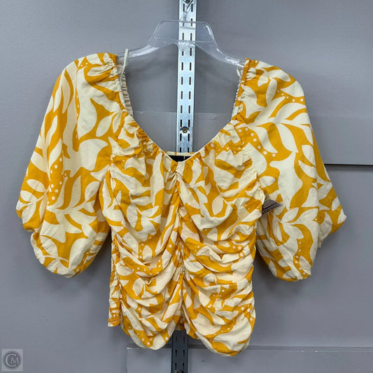 Top Short Sleeve By Gap In Floral Print