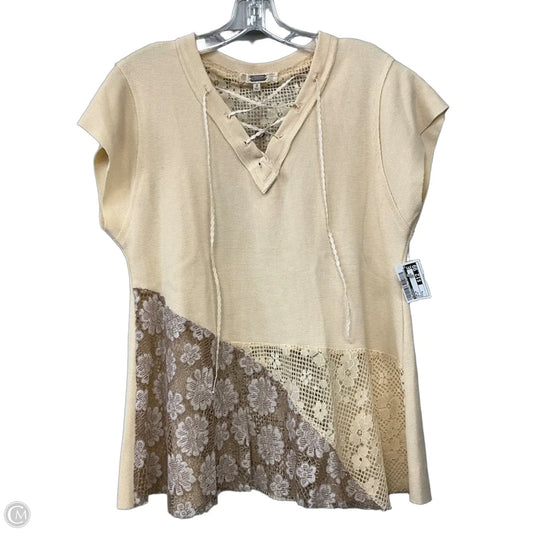 Top Short Sleeve By Gimmicks In Beige, Size: S