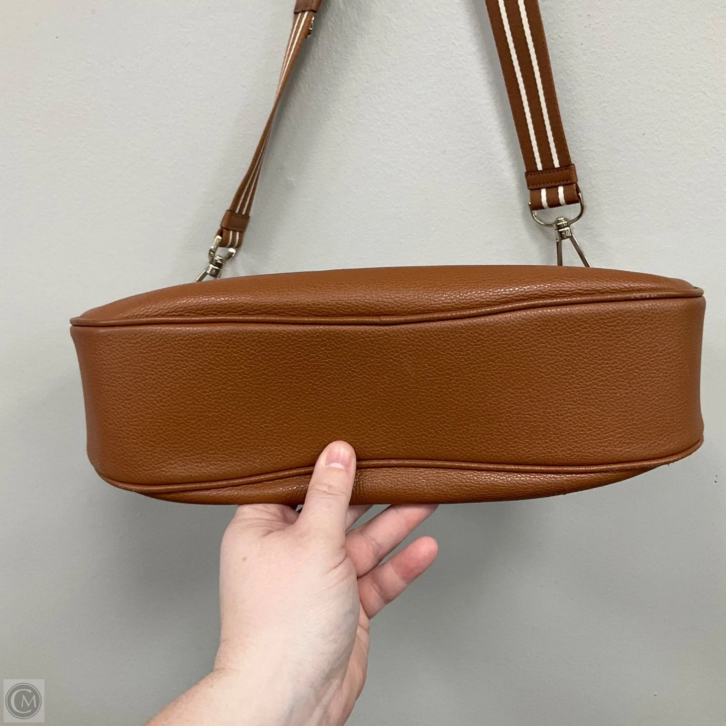 Crossbody Designer By Kate Spade, Size: Medium