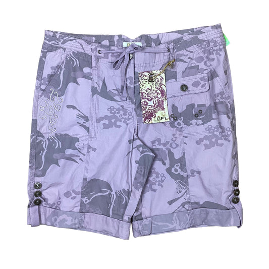 Shorts By Clothes Mentor  Size: 10