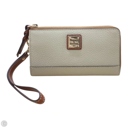 Wristlet Designer By Dooney And Bourke, Size: Medium