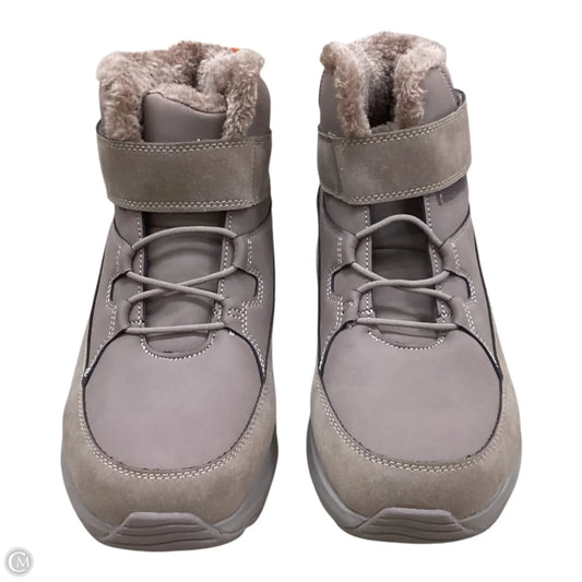 Boots Snow By Clothes Mentor In Brown, Size: 11.5