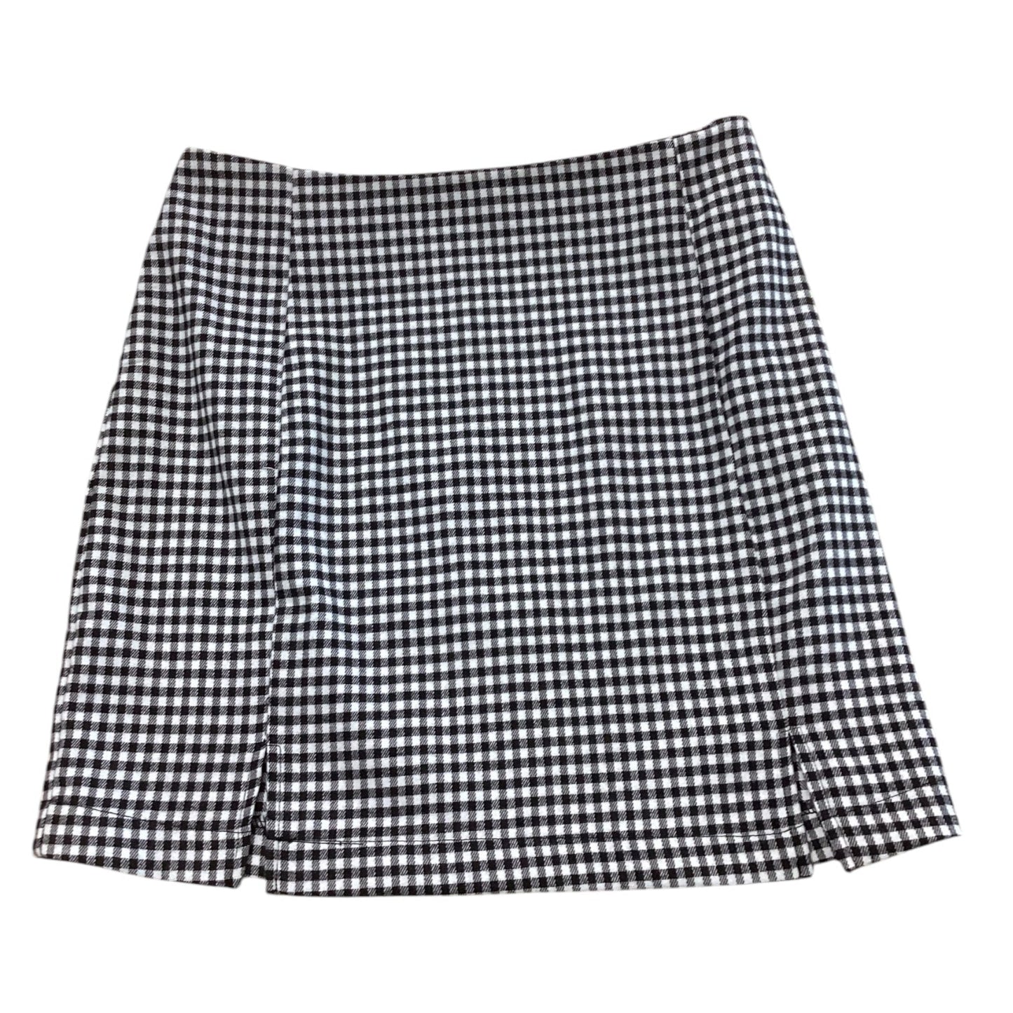 Skirt Mini & Short By Love On A Hanger In Checkered Pattern, Size: 8