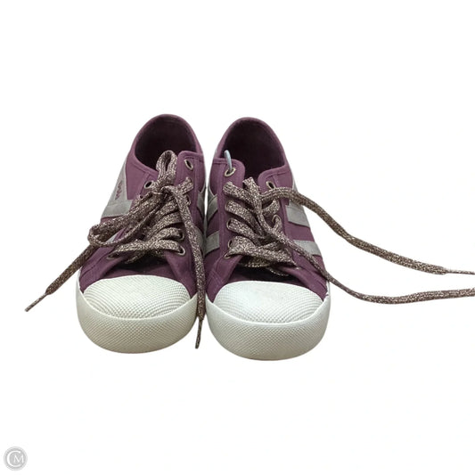 Shoes Sneakers By Gola In Maroon, Size: 6