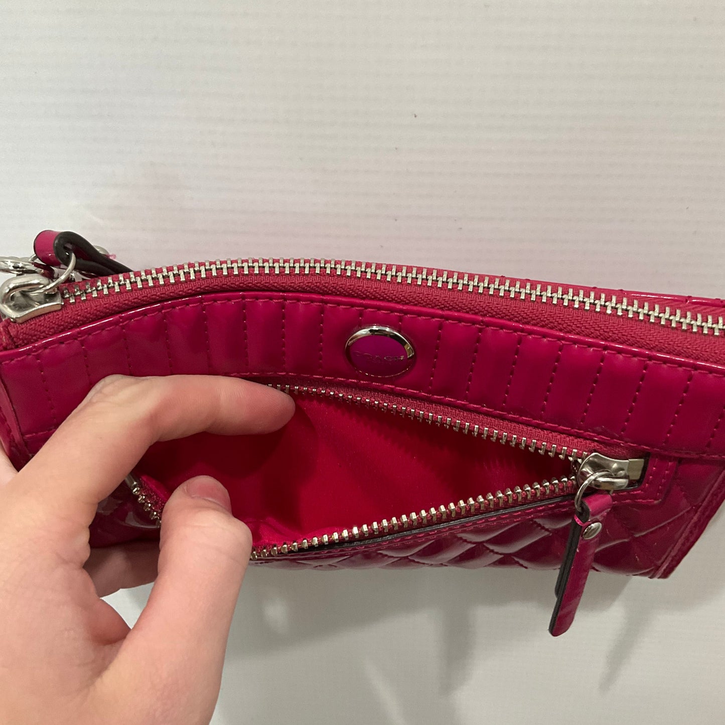 Wristlet Designer Coach, Size Medium