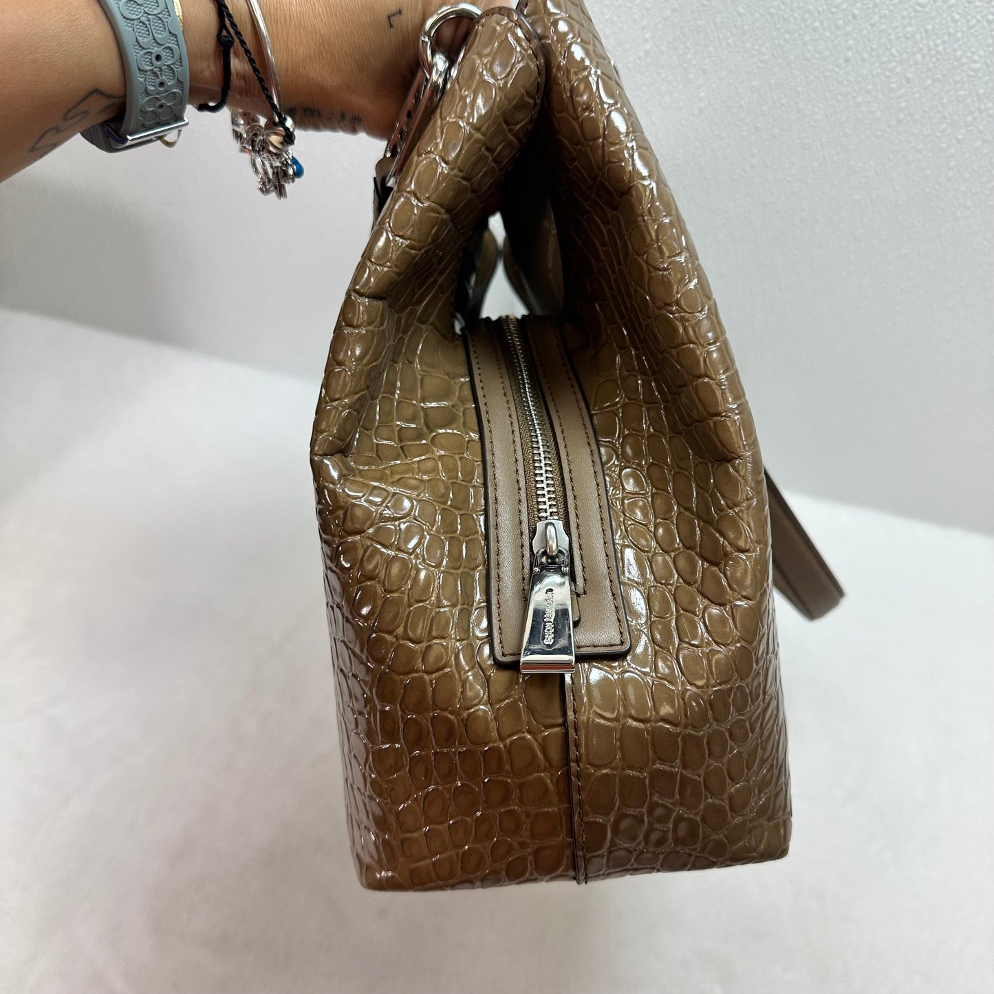 Handbag Designer By Michael Kors, Size: Medium