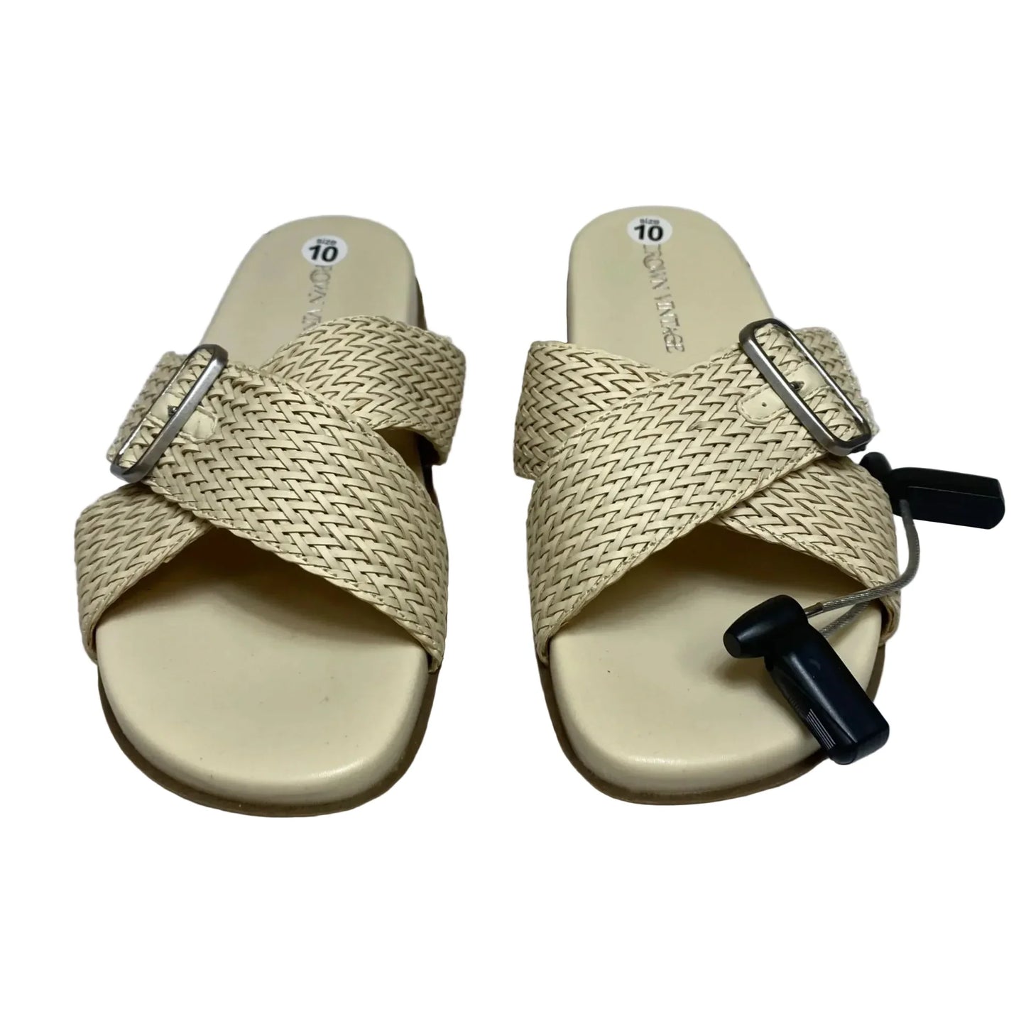 Sandals Flats By Crown Vintage In Cream, Size: 10