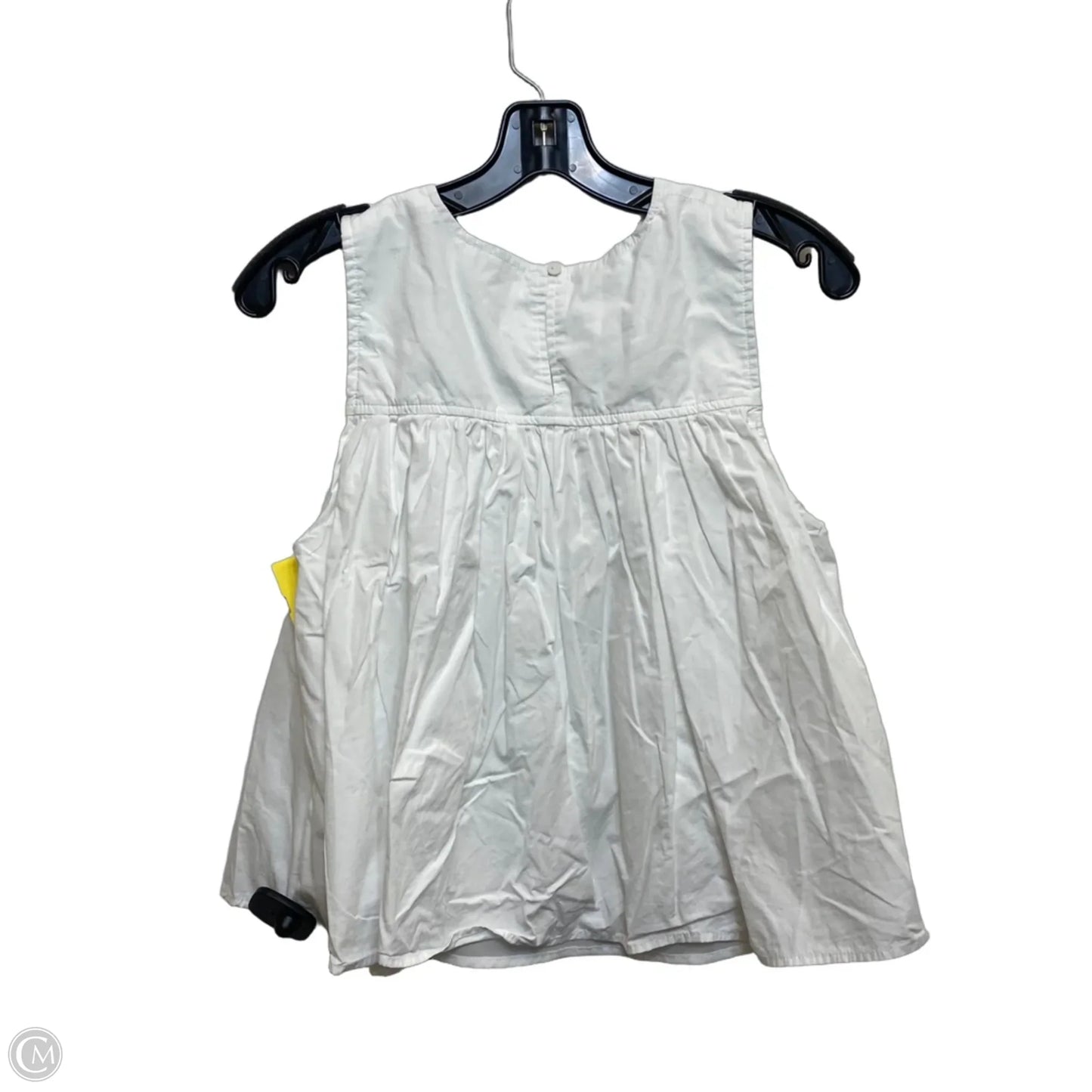 Top Sleeveless By Vestique In White, Size: M