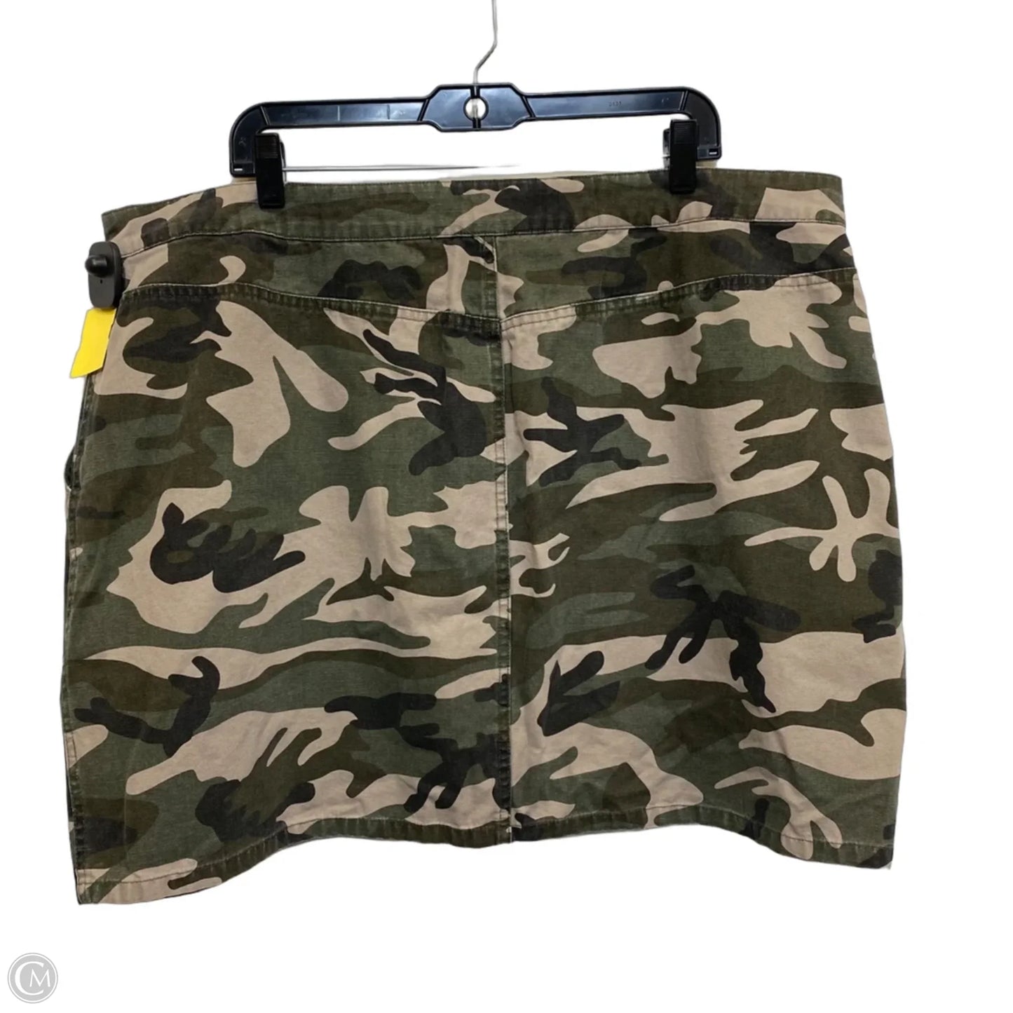 Skirt Mini & Short By Forever 21 In Camouflage Print, Size: 3x