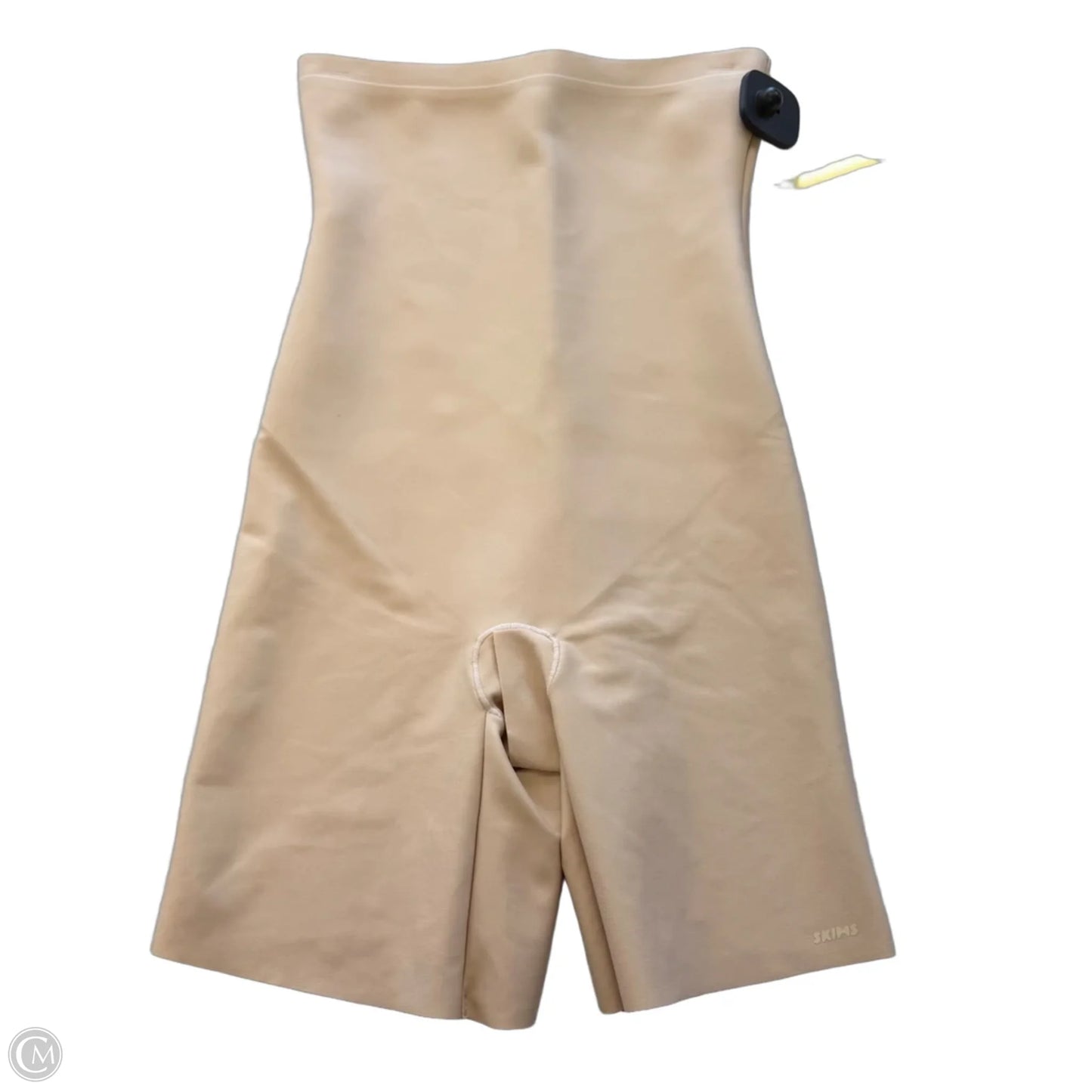 Shorts By Skims In Beige, Size: L