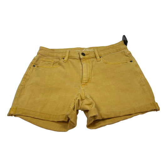 Shorts By Universal Thread  Size: 6