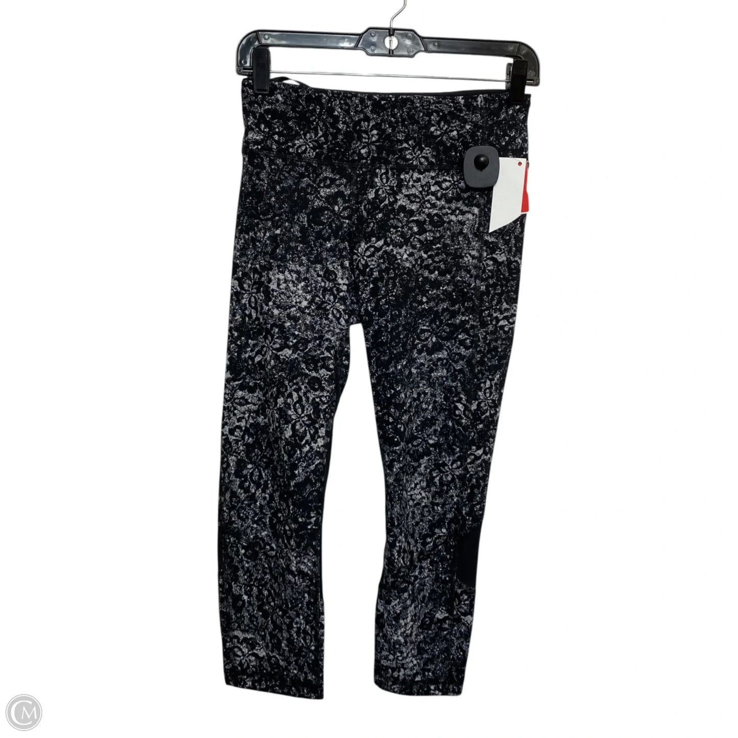 Athletic Leggings Capris Designer By Lululemon In Black & Grey, Size: M